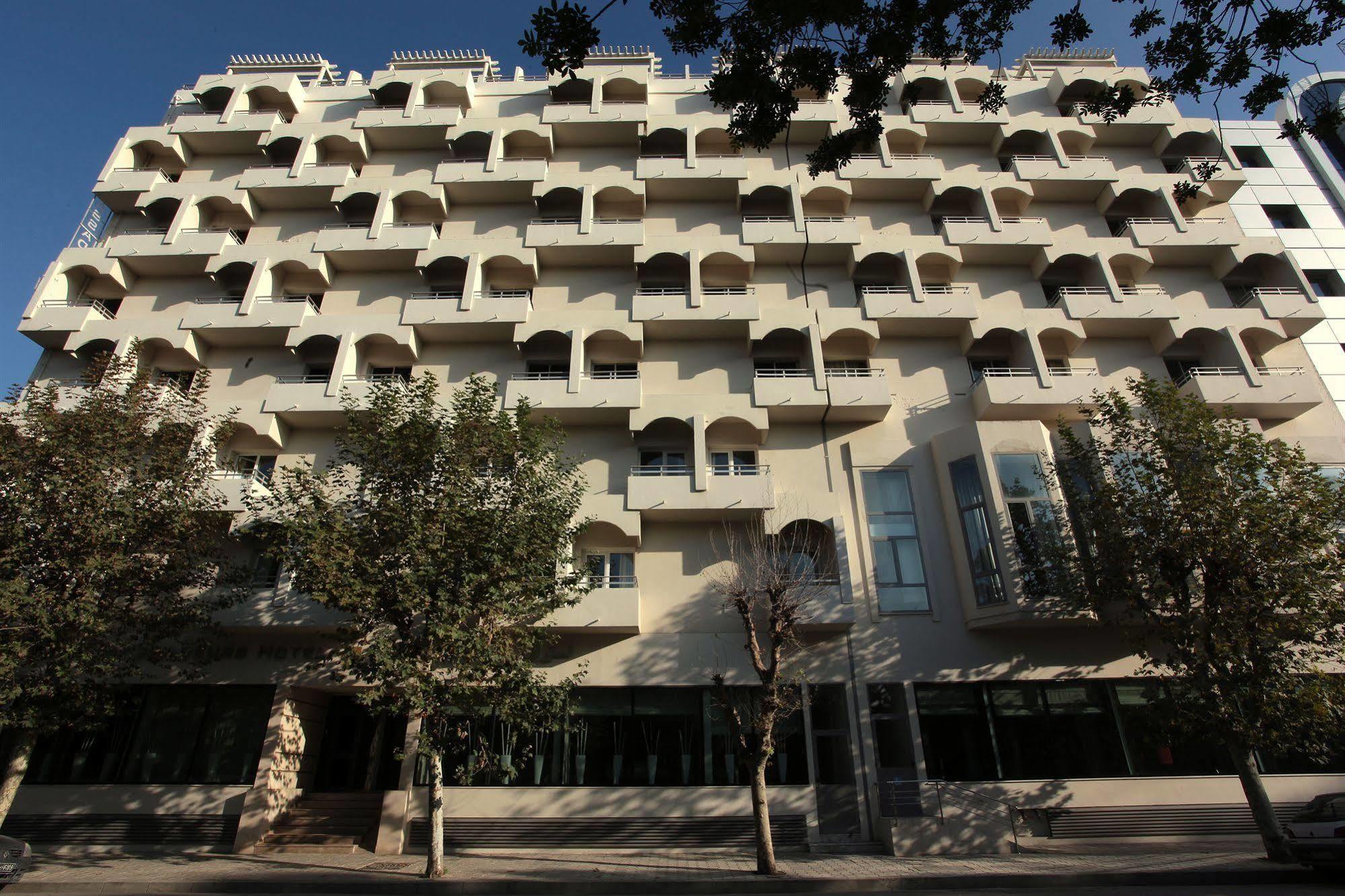 Ambassadeurs Hotel Tunis Exterior foto